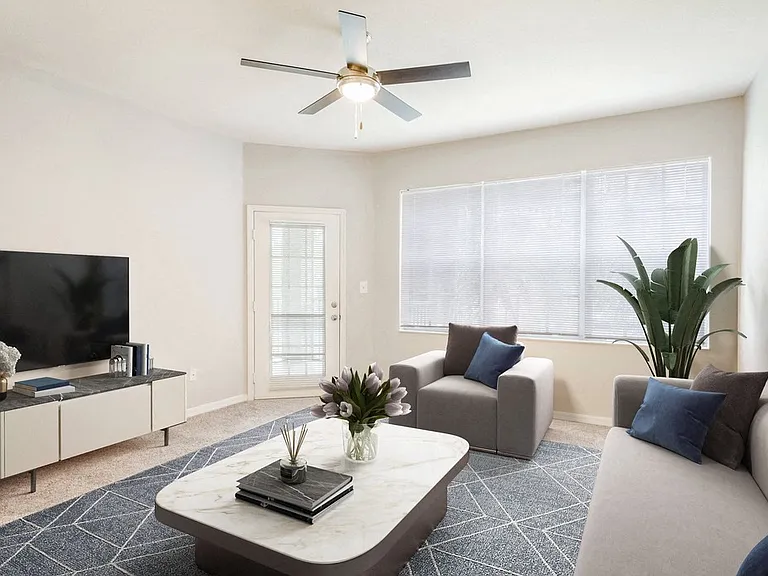 The Estates at Wellington Green Apartments — Photo 63