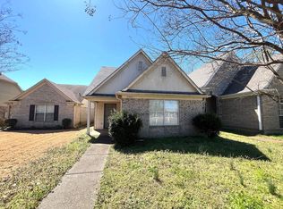 7909 Lowrance Rd, Memphis, TN 38125