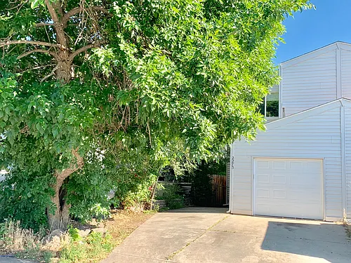 2273 W Vassar Ave Photo 1