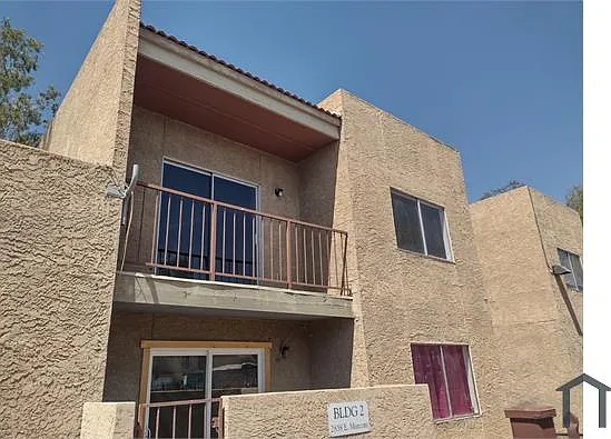 2 bed, 900 sqft, $899 — Photo 3
