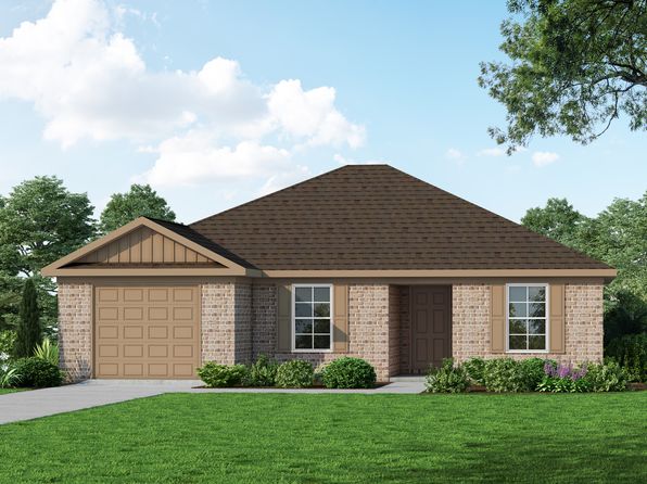 Progress Series 1227 Plan, Huntland Estates