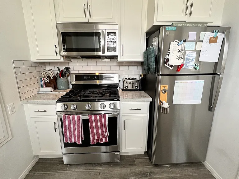 4122 Charles Ave — Photo 10