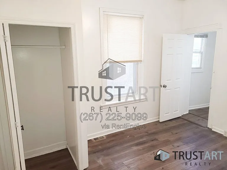 4917 Greene St #1 — Photo 8