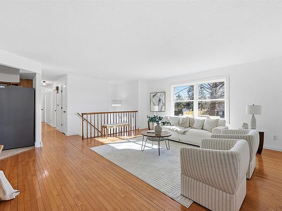 4th image of 4204 Lloyd Ave SE