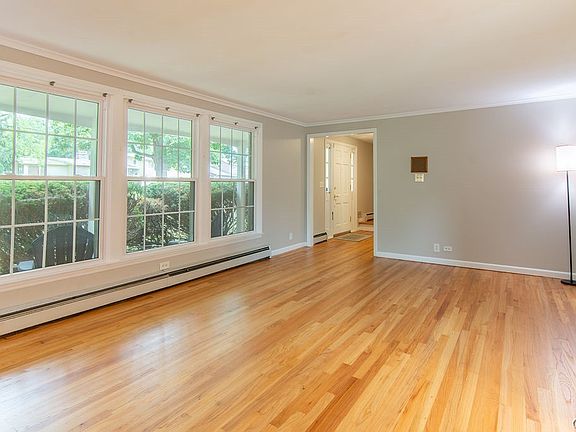 5th image of 4975 Elgin Dr