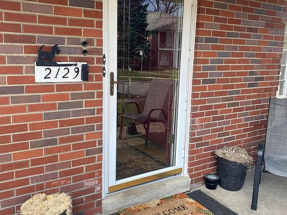 5th image of 2129 Wyndhurst Rd