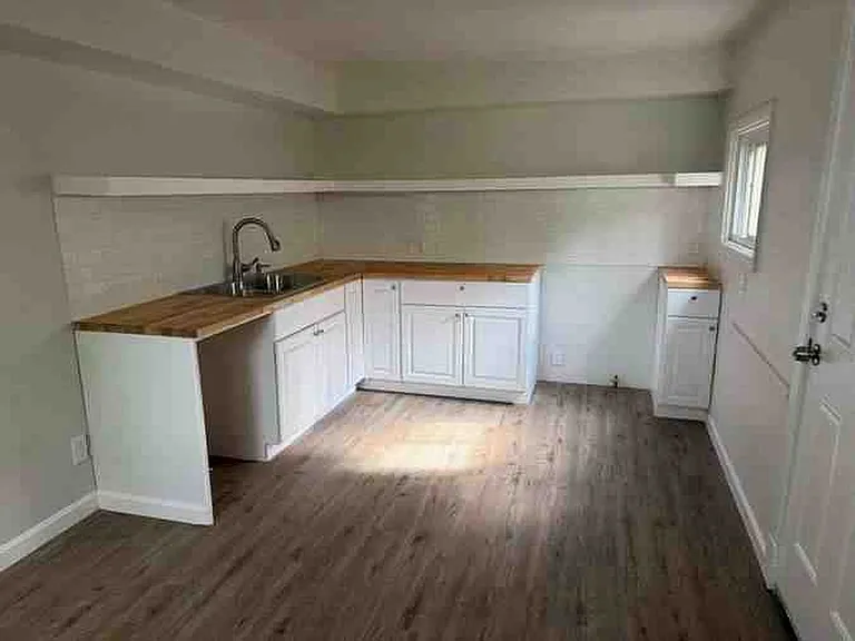 421 Belonda St — Photo 18