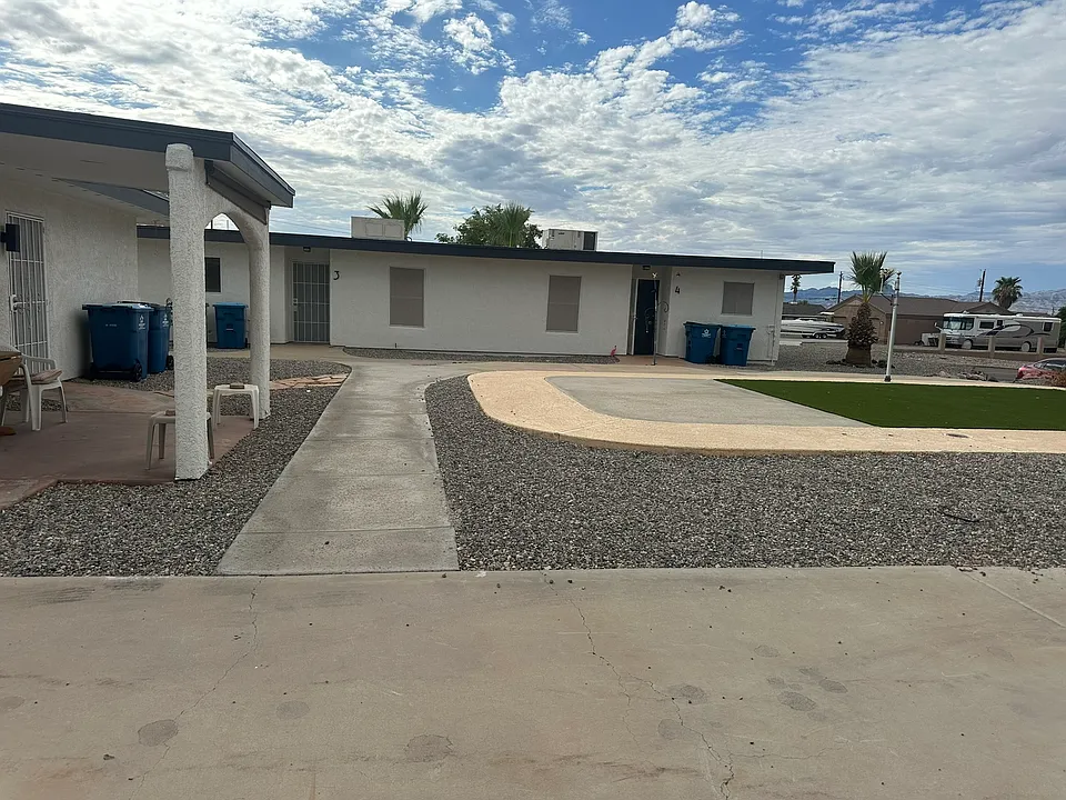 2465 Palo Verde Blvd S #3
