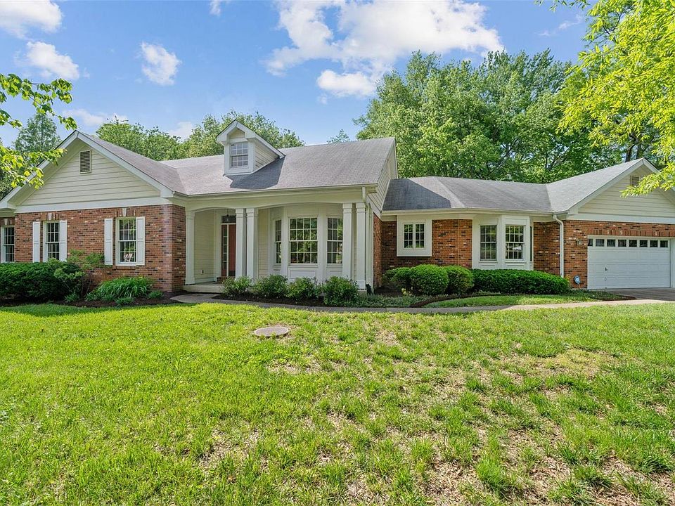 1st image of 545 Pointe Essex Ct