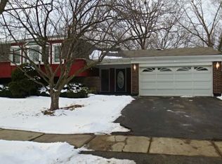 349 Huntington Way, Bolingbrook, IL 60440