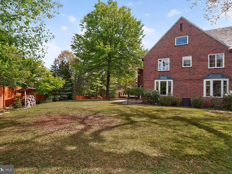 5553 Little Falls Rd — Photo 49
