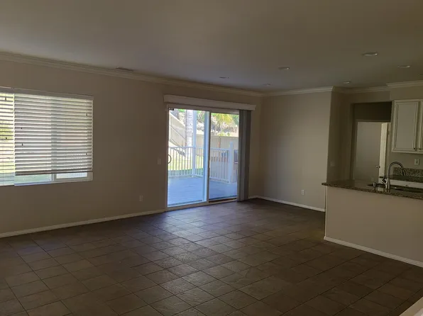 32380 Pensador St, Temecula, CA 92592