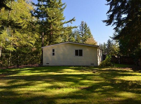 5th image of 12714 12th Ave NW