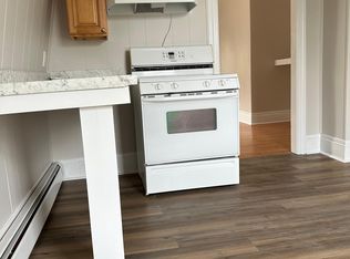 156 Woodbine St #3B, Cranston, RI 02910