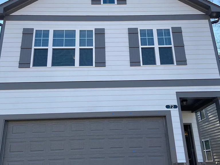 72 Laurel Rd — Photo 1