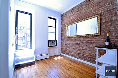 Rented by Bond New York