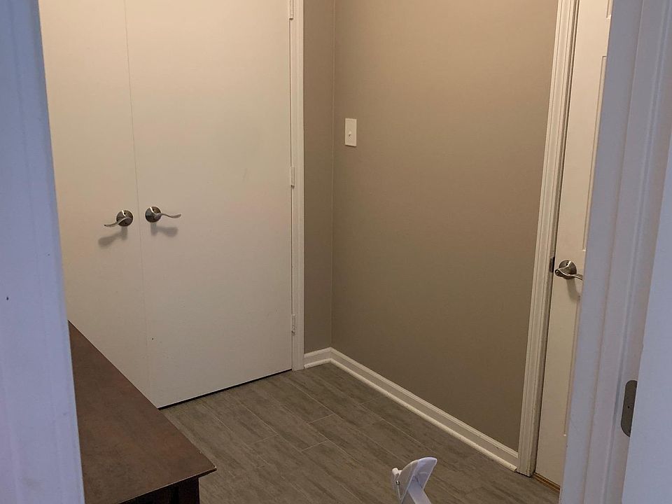 1st image of 243 Stanyon Ln