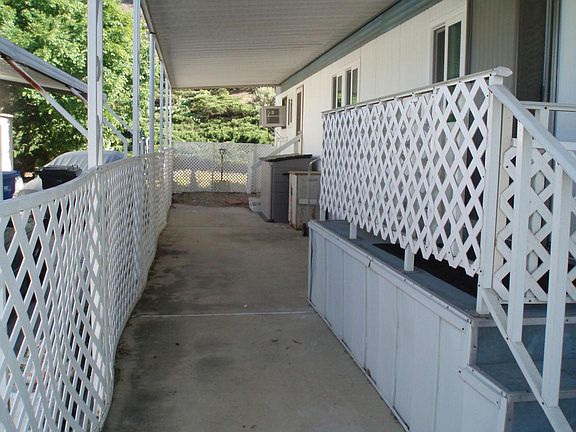 3rd image of 213 Madonna Ln