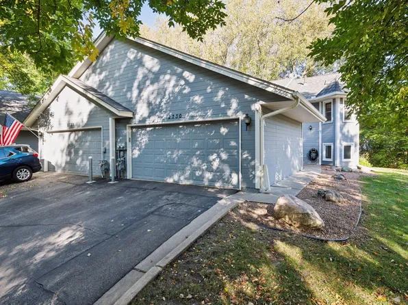 2730 River Woods Ln, Burnsville, MN 55337