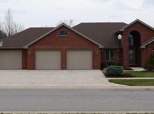 140 Cherry Ridge Run #8, Ottawa, OH 45875