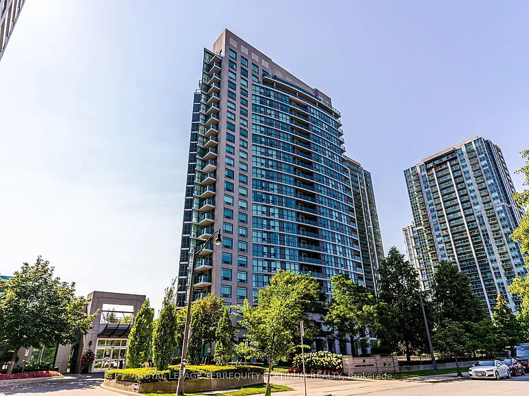28 Harrison Garden Blvd #1812 — Photo 2