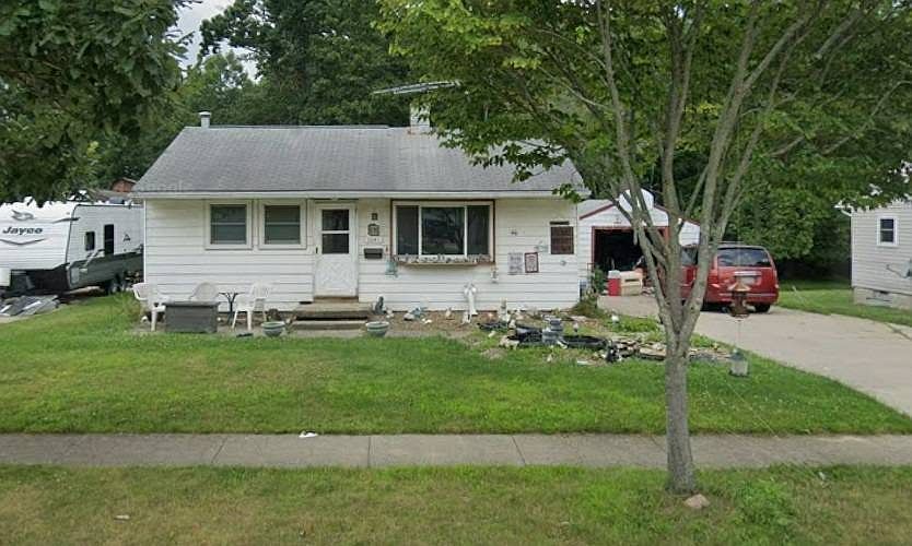 1st image of 1041 Oak St