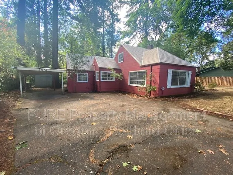 3550 Lake Grove Ave — Photo 3