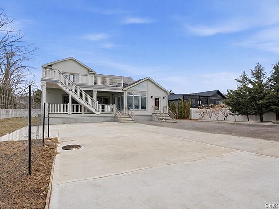 4th image of 171 Oakfield Avenue