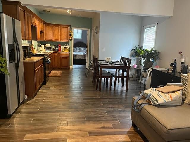 living area when walking in