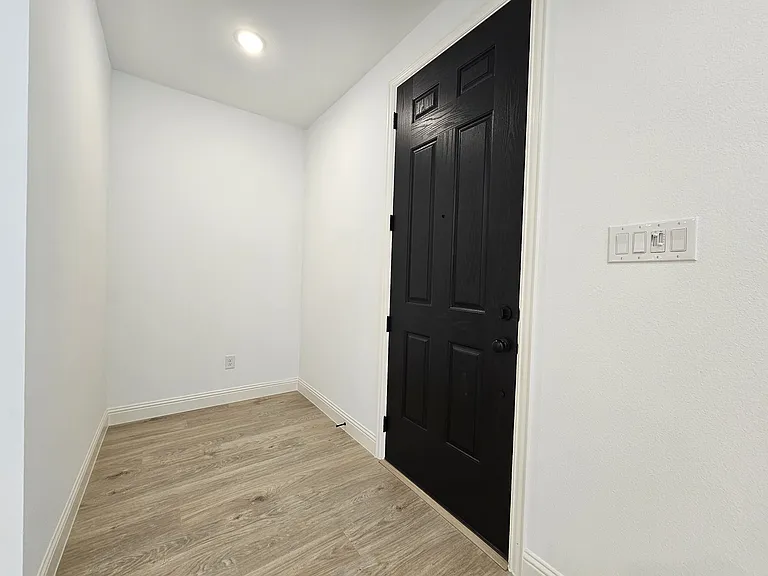 9452 Espalier St — Photo 29