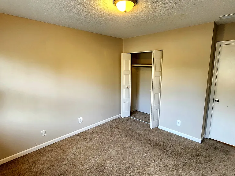 Guest bedroom 2