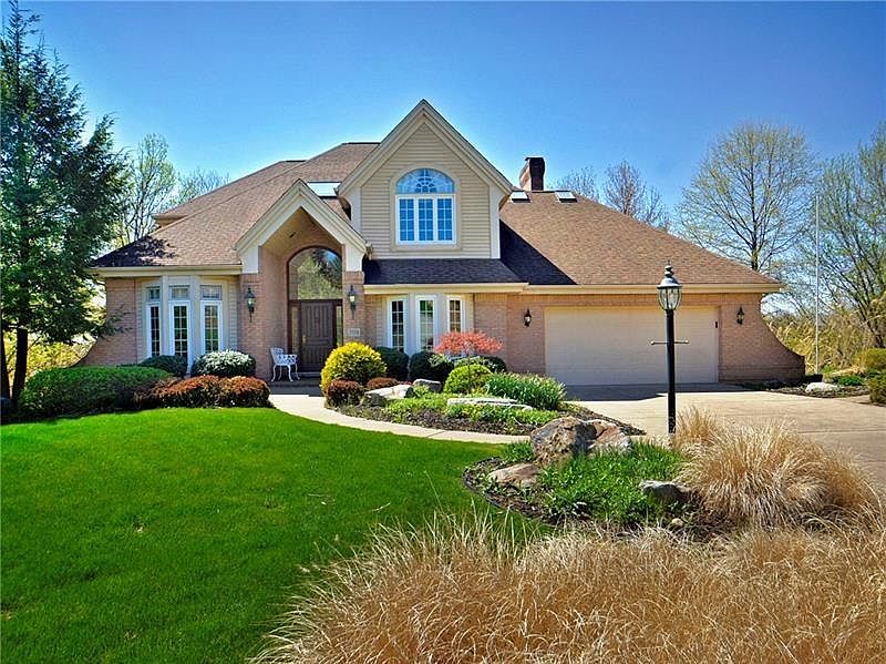 1st image of 2016 High Pointe Ct
