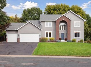 10124 Brookhaven Dr, Woodbury, MN 55129