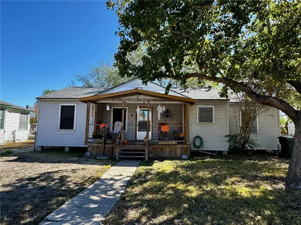 1230 Brentwood Dr, Corpus Christi, TX 78404