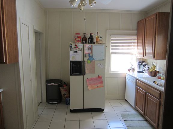 3rd image of 1325 Idylwild Dr