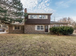 1344 Waukegan Rd, Northbrook, IL 60062