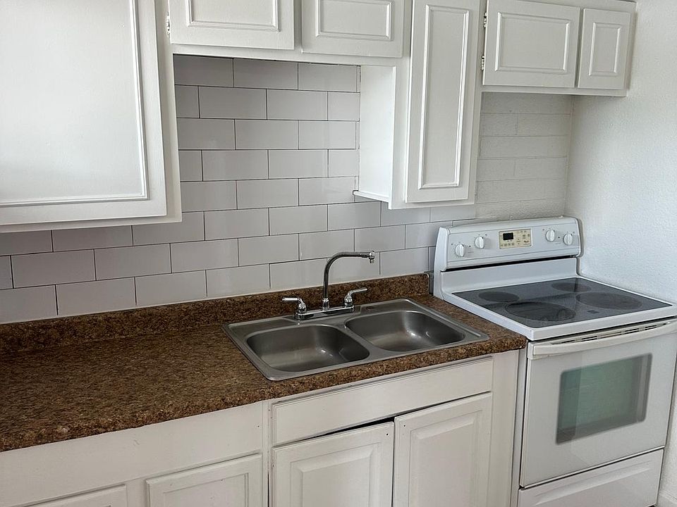 1st image of 4412 N 67th Ave #1