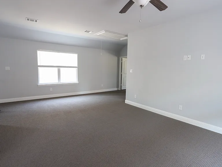 349 Kyra Ct — Photo 9