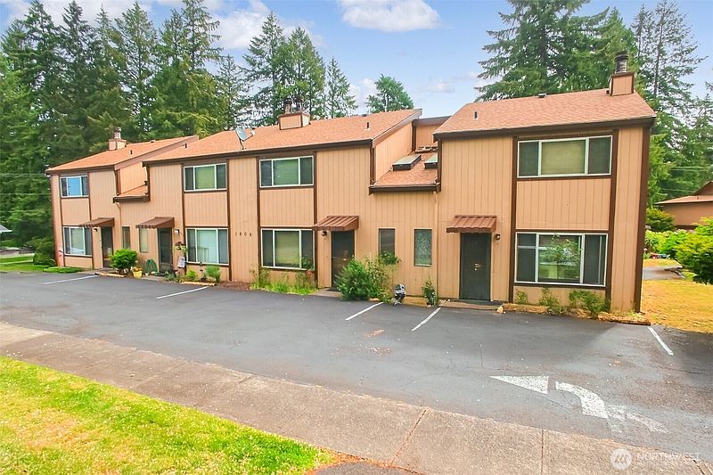 4th image of 1608 Ruddell Road SE