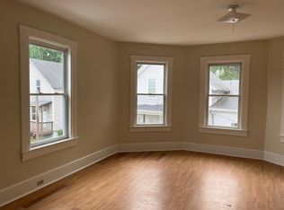 9 Crescent St #3, Southbridge, MA 01550