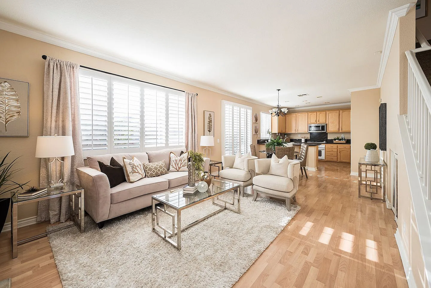 4 bed, 2000 sqft, $8,500 — Photo 3