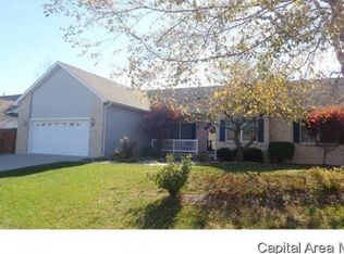 5216 Manhattan Dr, Springfield, IL 62711