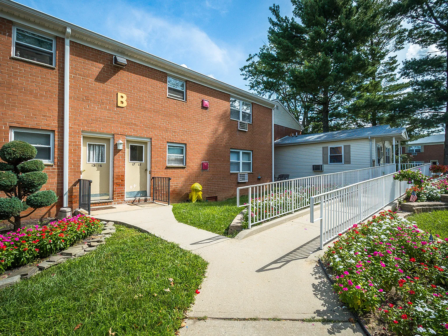 GardenView Terrace — Photo 4