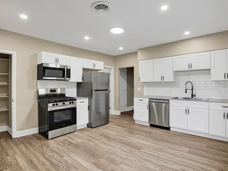 59 Fredro St #1 — Photo 12