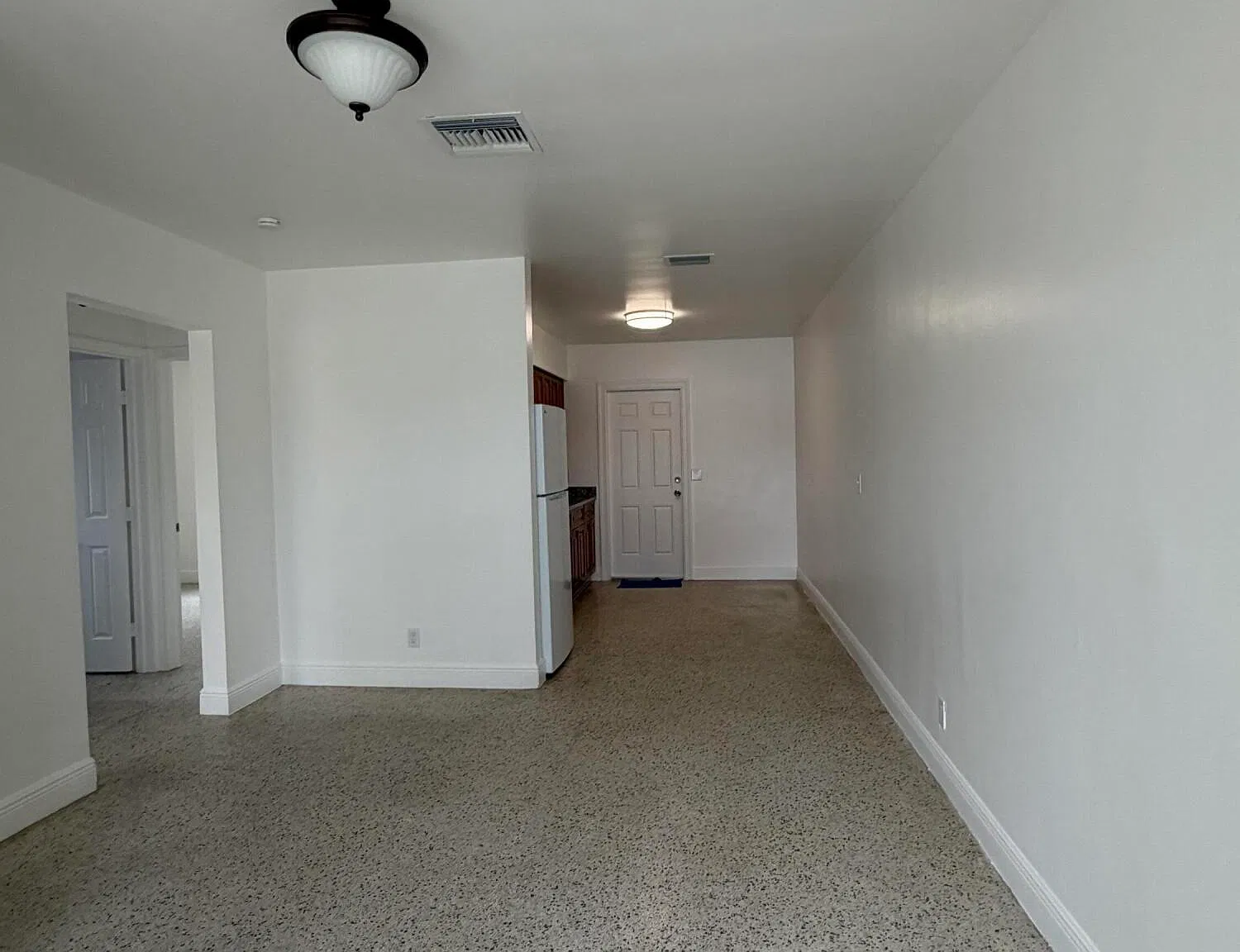 2 bed, 1.0 bath, 768 sqft, $2,100 — Photo 4