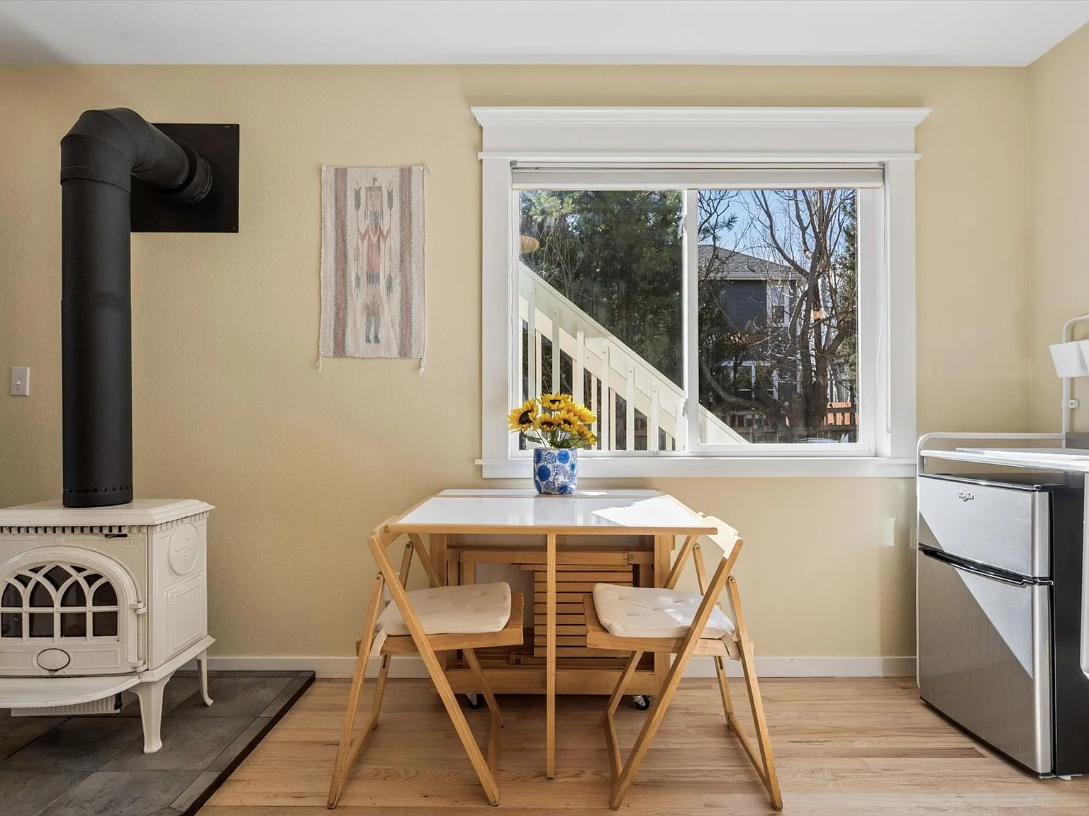 1 bed, 600 sqft, $2,100 — Photo 3