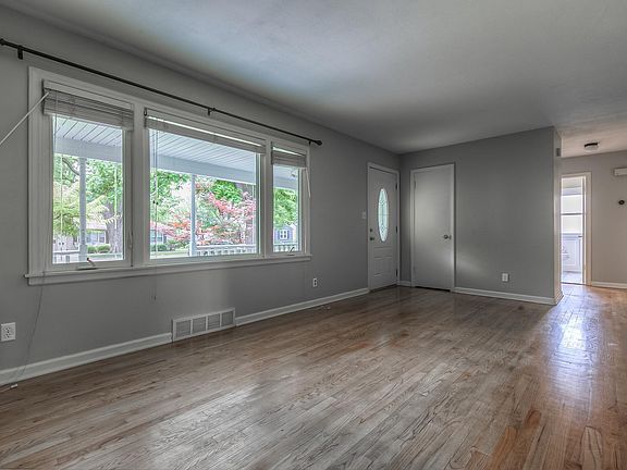 5th image of 6047 Juniper Dr