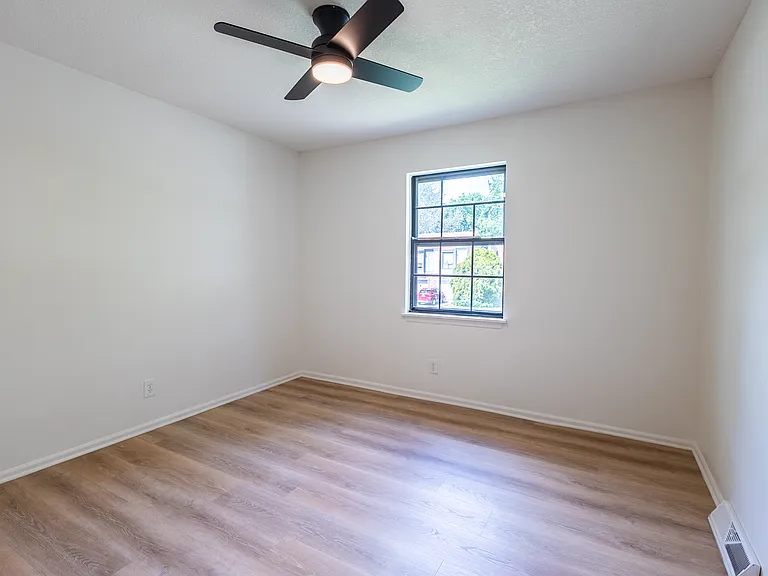 8659 Riggs St — Photo 10