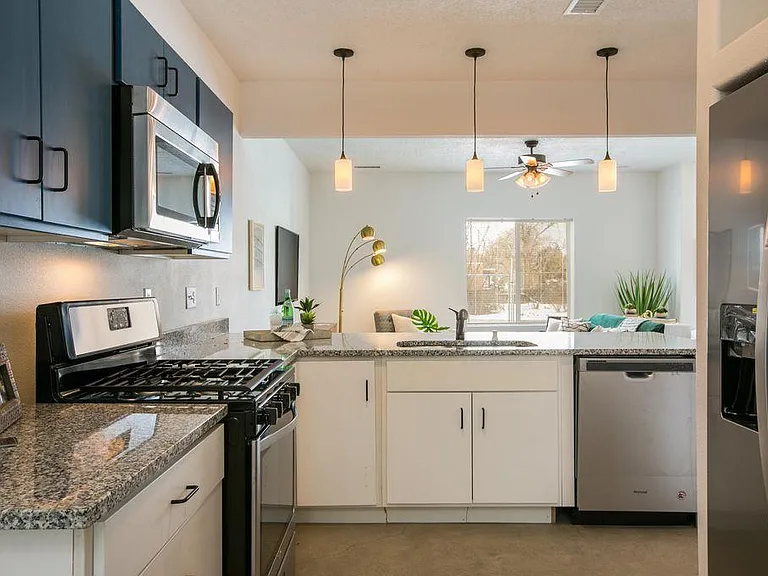1016 Lead Ave SW #1016C — Photo 2