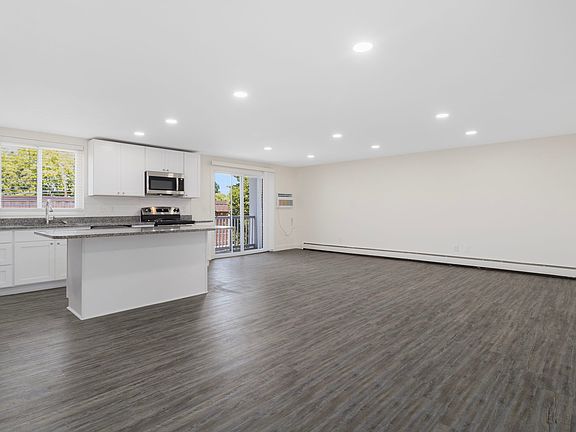 3rd image of 10 Brookfield Rd #Aa3